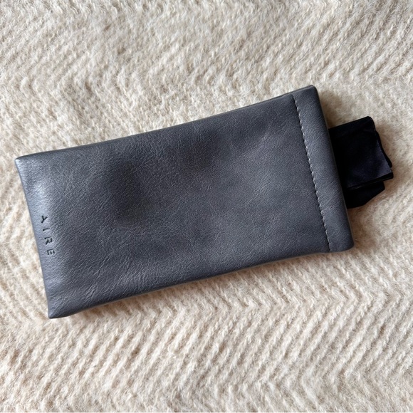 NWOT AIRE Sunglasses Case - Picture 4 of 4